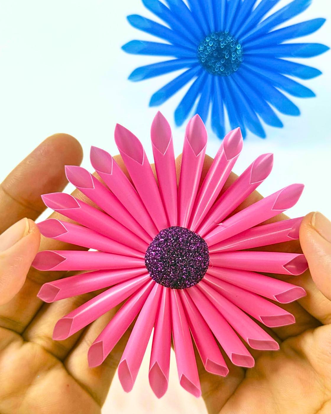 Cocktail Straw Flowers