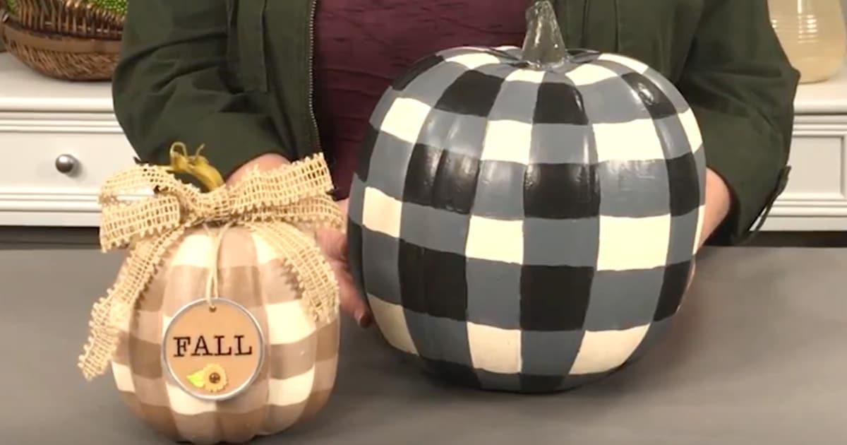 Pumpkin Decorating Idea- Paint Gingham Pumpkins
