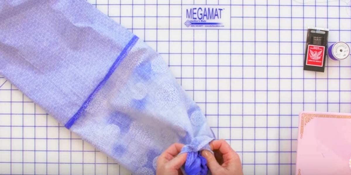 She Makes This Chic And Popular Item That Is Perfect For The Fall Season. Watch!