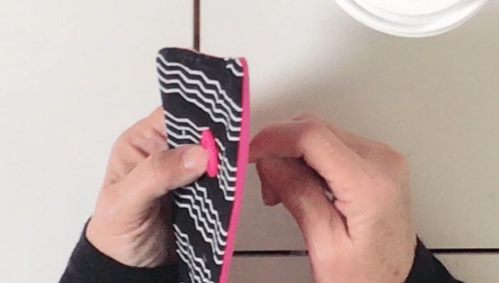 Beginner sewing project tutorial : coffee cozies craft idea — sew button coffee kozy