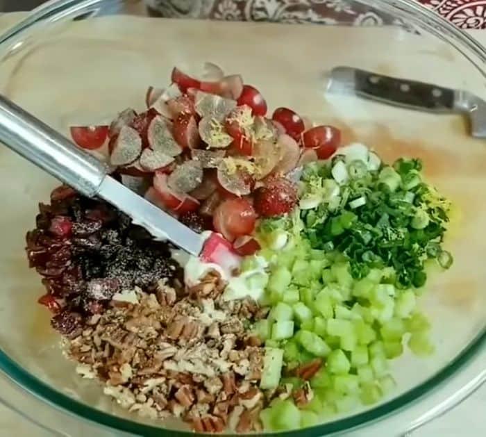 Best Chicken Salad With Grapes and Pecans Ingredients
