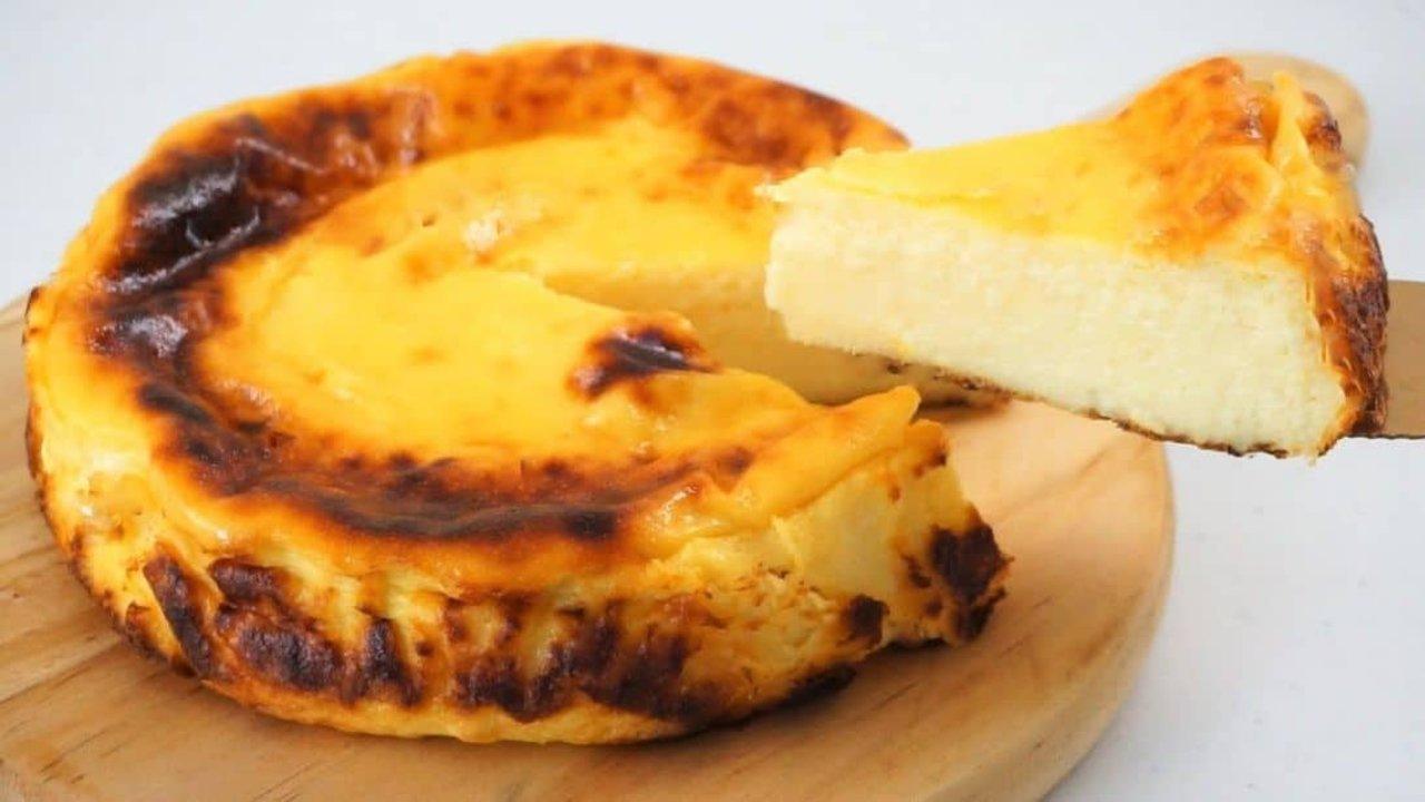 Easy 4-Ingredient Yogurt Cake Recipe