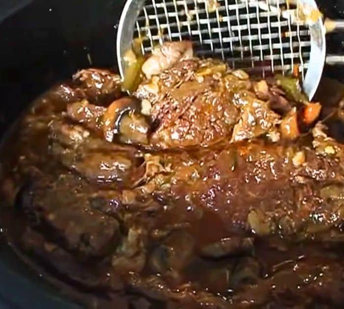 How to Make Slow Cooker Beef Pot Roast