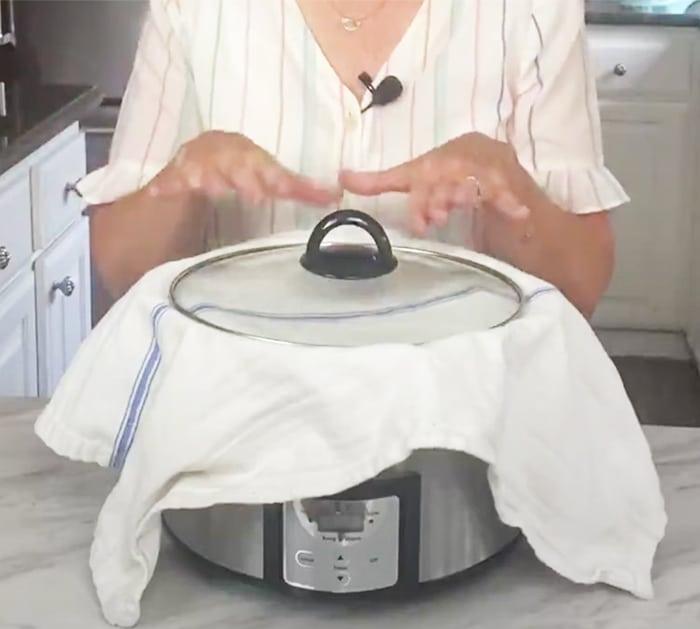 Slow Cooker Recipes - Easy Bread Recipes - Dinner Rolls Recipe