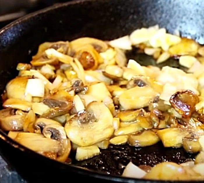 Mushroom and onion gravy with pork chops