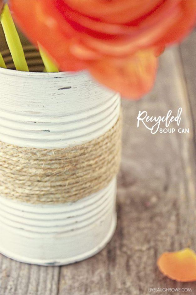 Rustic Twine Wrapped Vase, gentle on the budget and the clock alike and the centerpiece that gets noticed right away