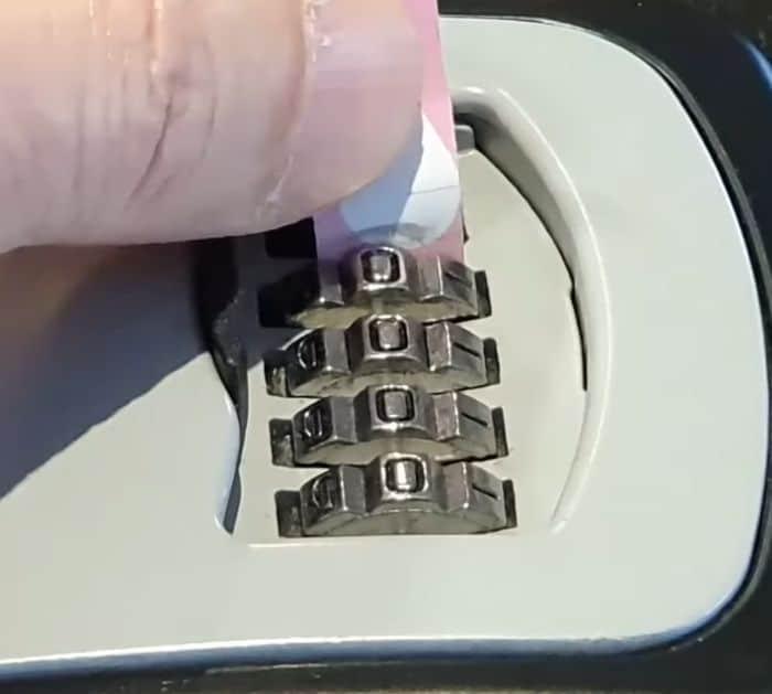 How to Crack a Combination Lock Key Safe and Suit Cases Steps