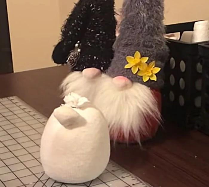 Cheap and Easy Holiday Decor Projects - How to Make A Sock Gnome - Quick Christmas Crafts