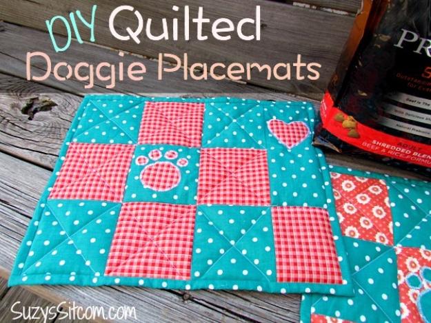 Best Quilting Projects for DIY Gifts - DIY Quilted Doggie Placemats - Things You Can Quilt and Sew for Friends, Family and Christmas Gift Ideas - Easy and Quick Quilting Patterns f