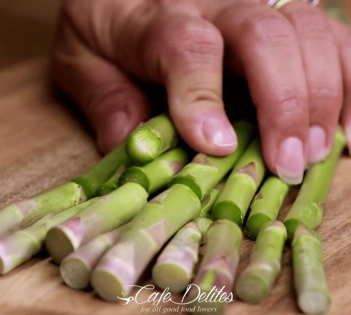 How to Make Cheesy Baked Asparagus
