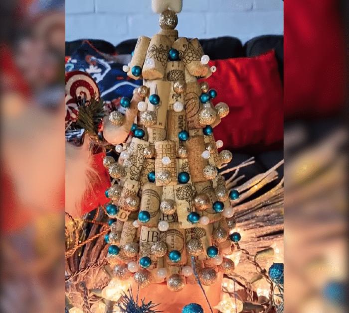 How to Make a Wine Cork Christmas Tree