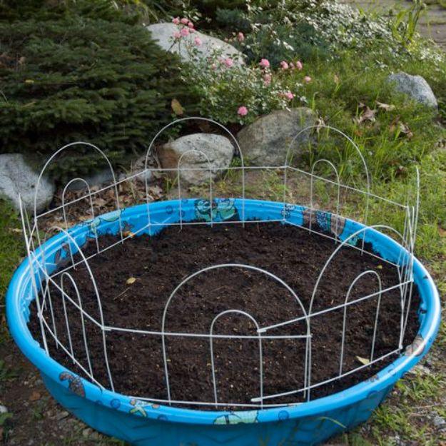 Plastic Kiddie Pool into a Garden Bed, a simple idea that makes a real difference and great for your home