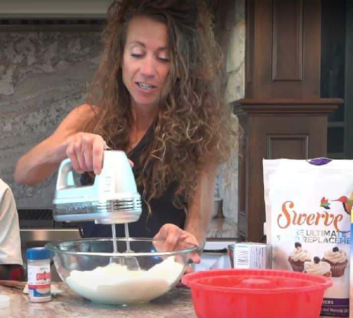 Easy no bake praline cheesecake