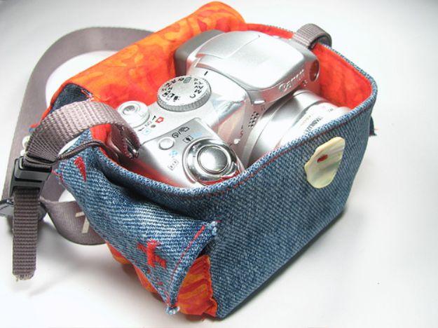 Blue Jean Upcycles - Make A Camera Cozy - Ways to Make Old Denim Jeans Into DIY Home Decor, Handmade Gifts and Creative Fashion - Transform Old Blue Jeans into Pillows, Rugs, Kitch