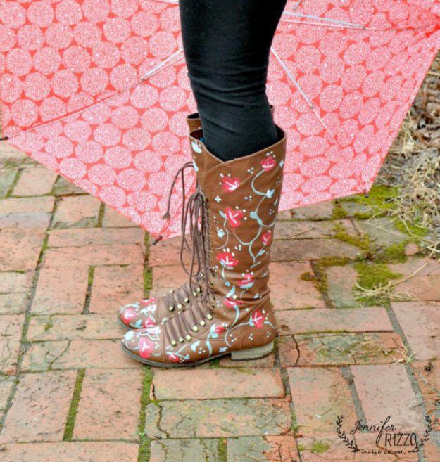 How To Paint Flowers - Hand Painted Floral Boots - Step by Step Tutorials for Painting Roses, Daisies, Whimsical and Abstract Floral Techniques - Easy Acrylic Flower Tutorial for B