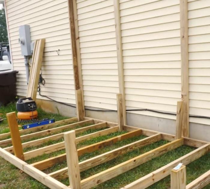 Make a DIY Greenhouse