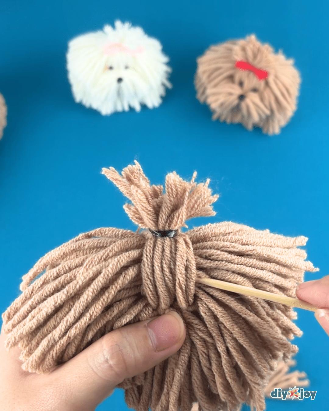 Yarn Dog — easy yarn crafts