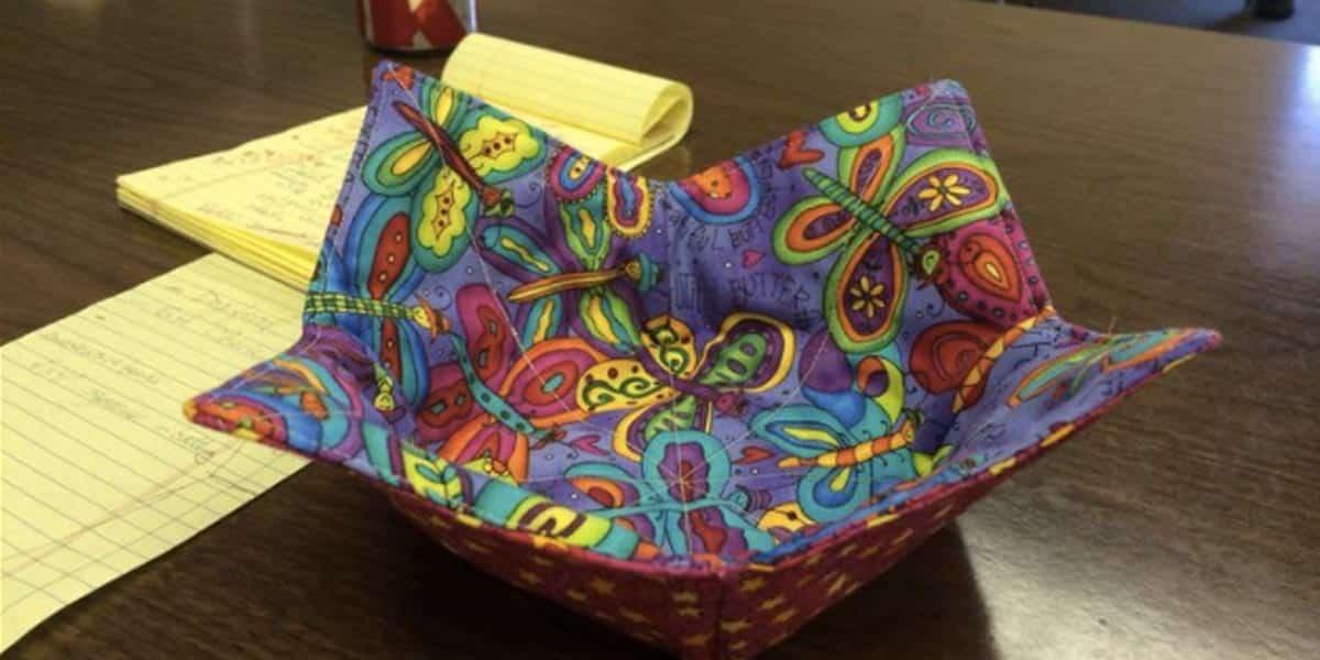 Sewing Tutorial: Insulated Heat Protectors for Bowls