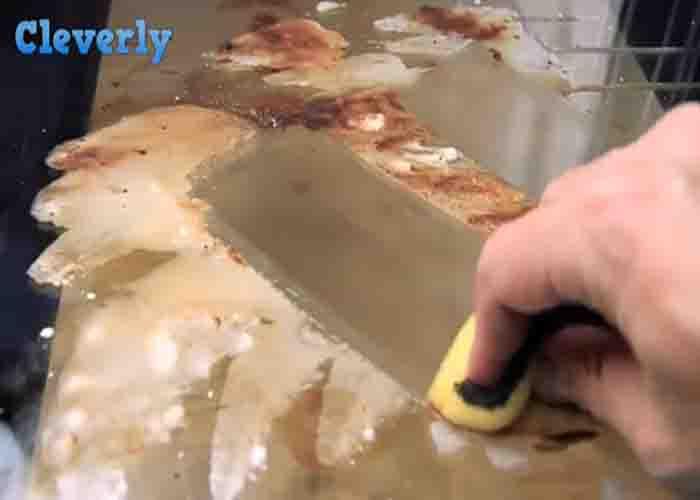 Wiping the grease off the oven easily