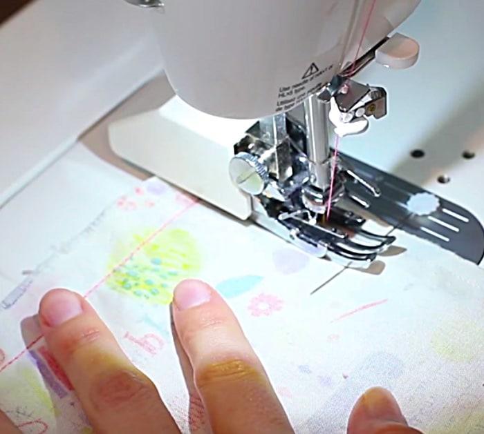 How To Sew The Easiest Baby Blanket Ever