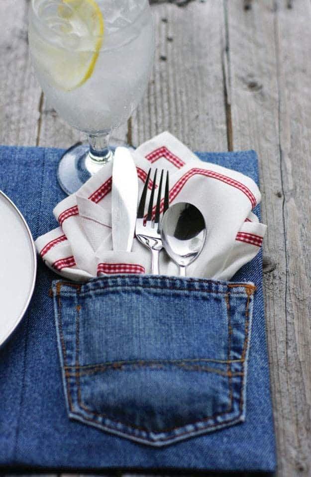 Easy Sewing Pattern for Beginners | Repurposed Old Jeans DIY Ideas | DIY Denim Placemat Upcycling Idea | DIY Projects & Crafts by Sueeye #sewingideas #denim #upcycling
