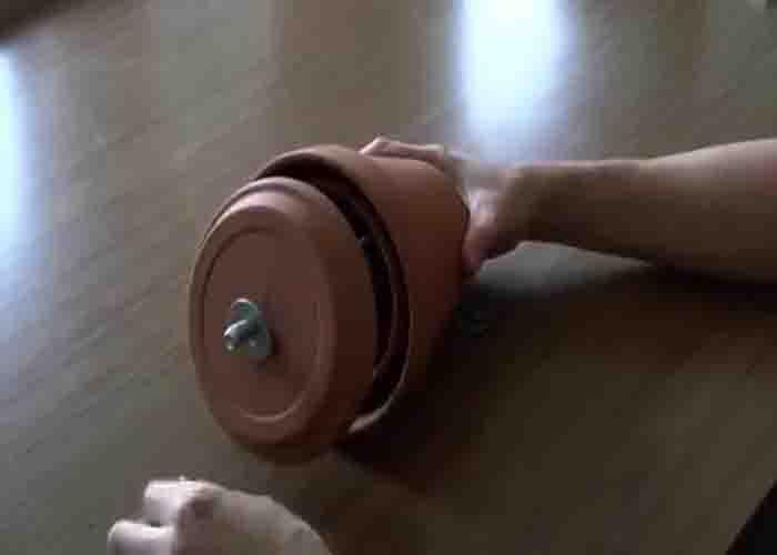 Finishing the DIY hanging flower pot heater