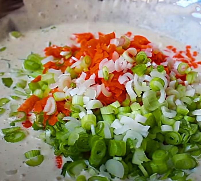 Make mayonnaise dressing foe summer macaroni salad