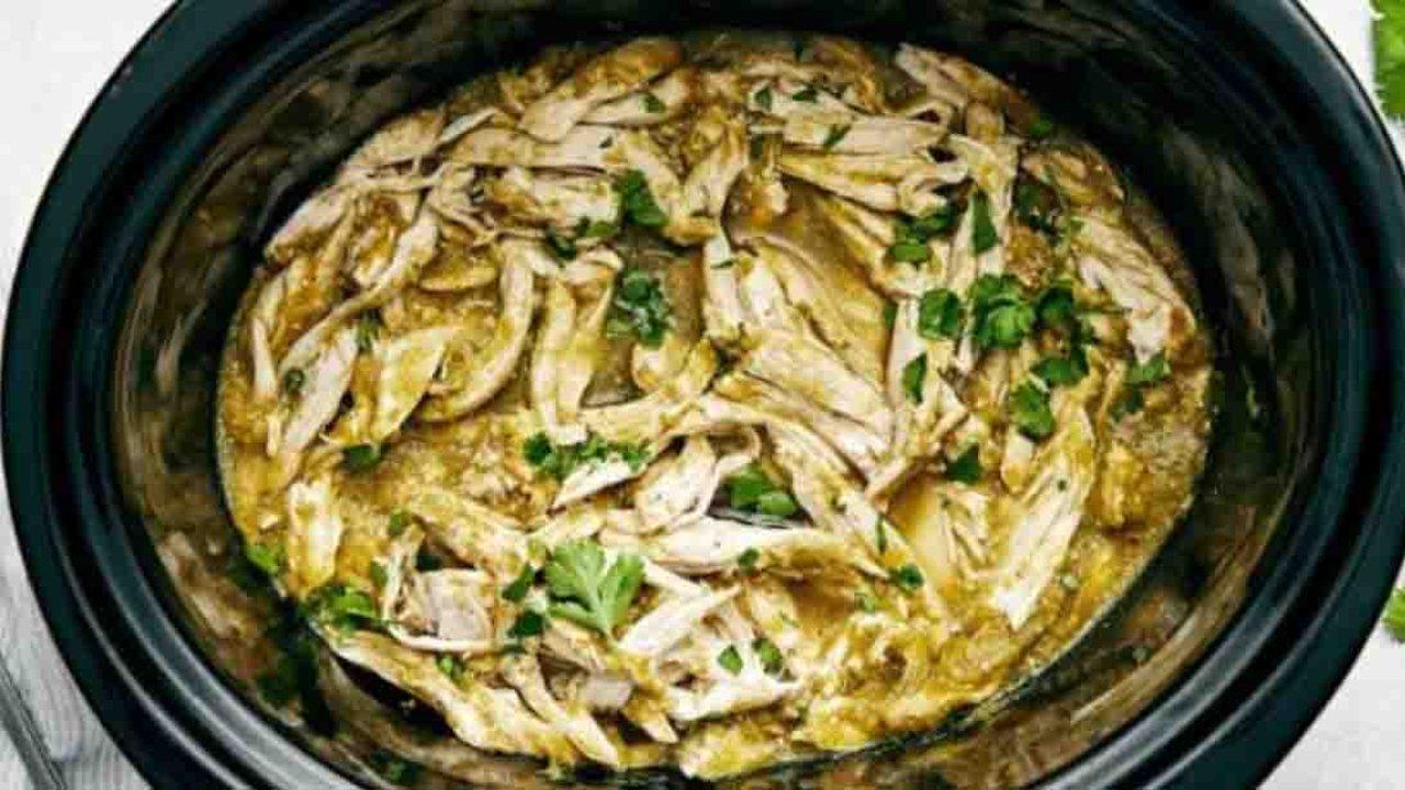 Crockpot Salsa Verde Chicken Recipe
