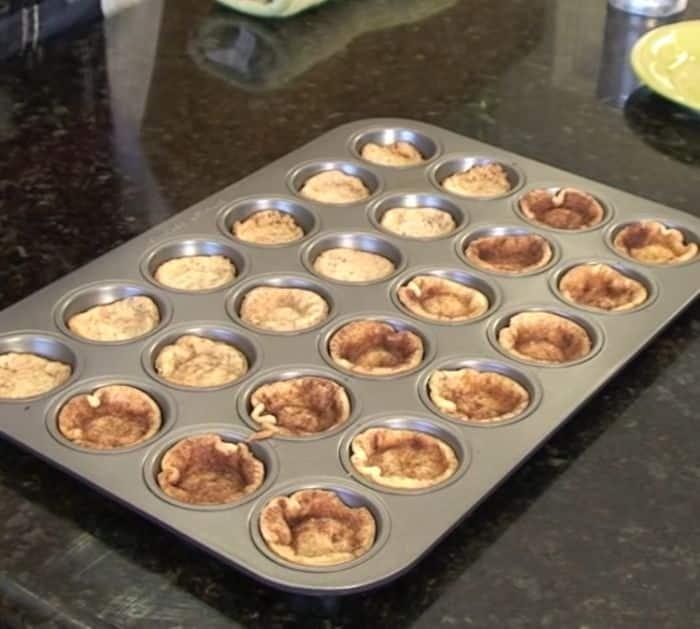 How to Make Mini Cannoli Cups