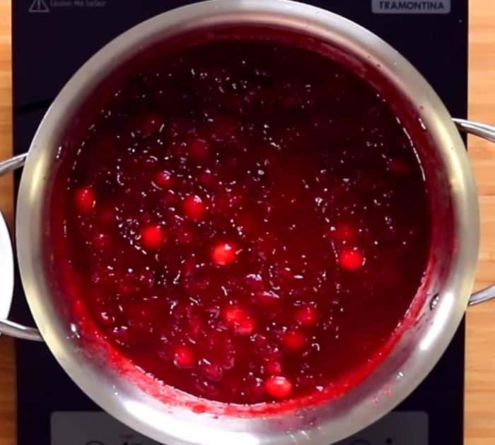 How To Make Homemade Cranberry Sauce