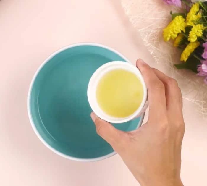 How to Make Preserve Flowers Using homemade plant food