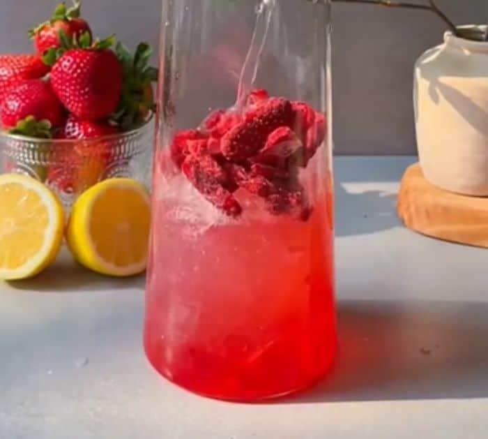 How to Make Strawberry Acai Refresher