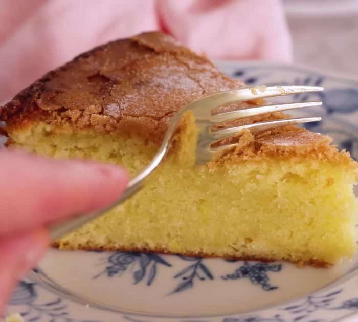Easy Olive Oil Cake Recipe
