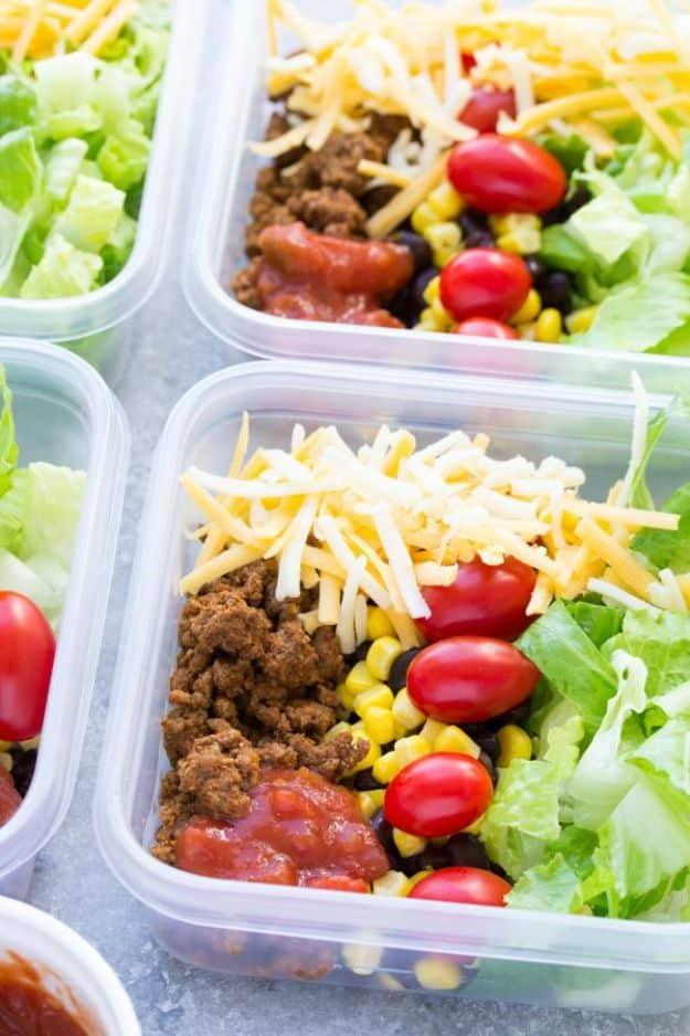 Meal Prep Ideas - Meal Prep Taco Salad Lunch Bowls - Recipes and Planning Tips for Making a Week of Meals - Easy, Healthy Recipe Ideas to Make Ahead - Weeknight Dinners Lunches #me