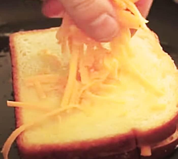 New Grilled Cheese Idea - Fried Cheese - How To Make A Grilled Cheese Snack