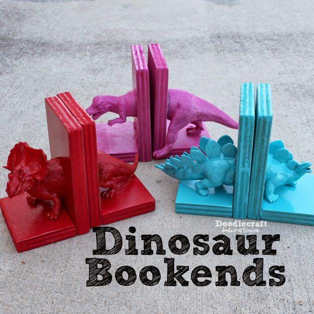 Dinosaur Bookends with Hot Glue, an easy DIY project for a baby boy nursery and a charming handmade touch for the nursery