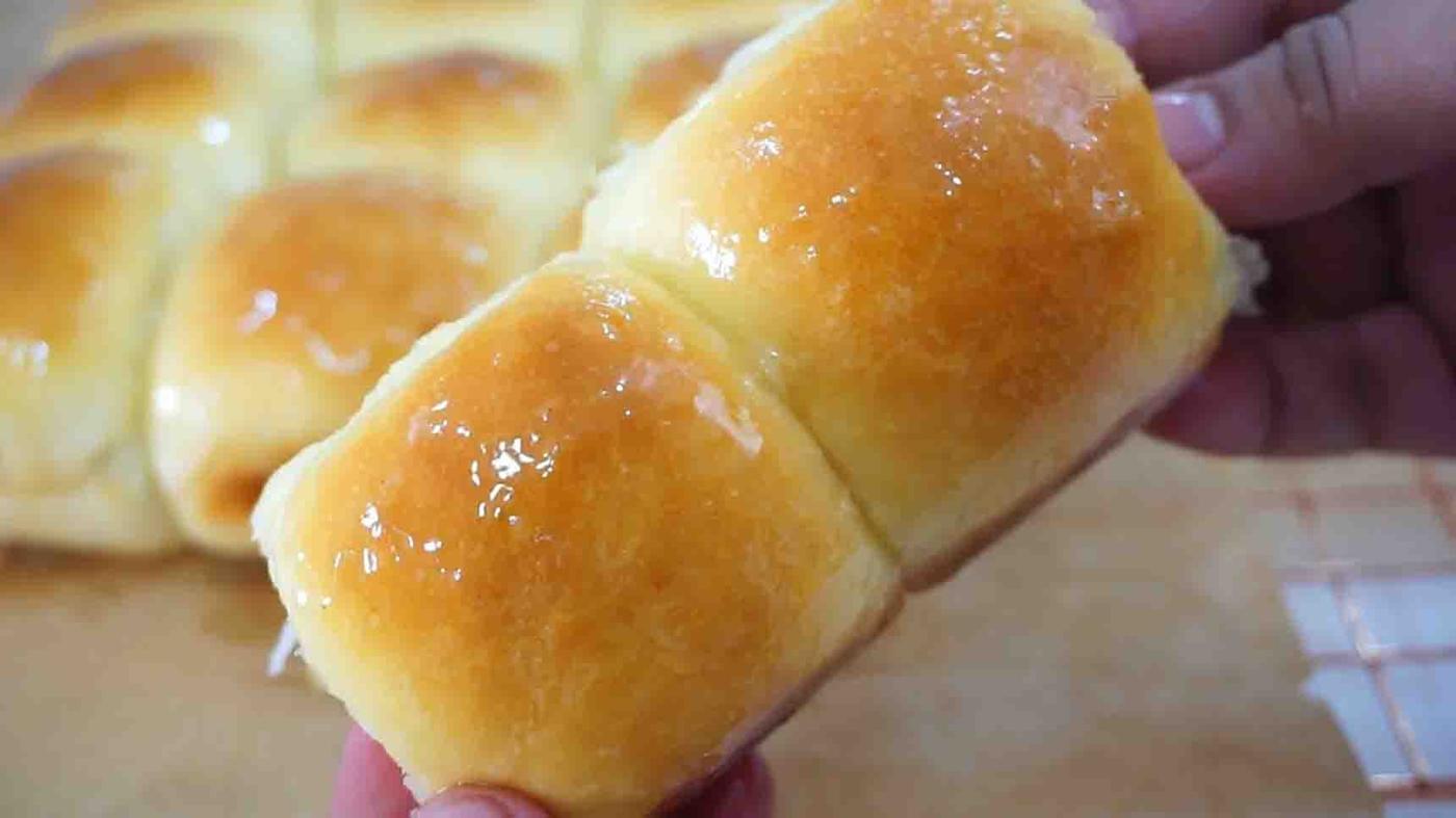 30-Minute Dinner Rolls Recipe