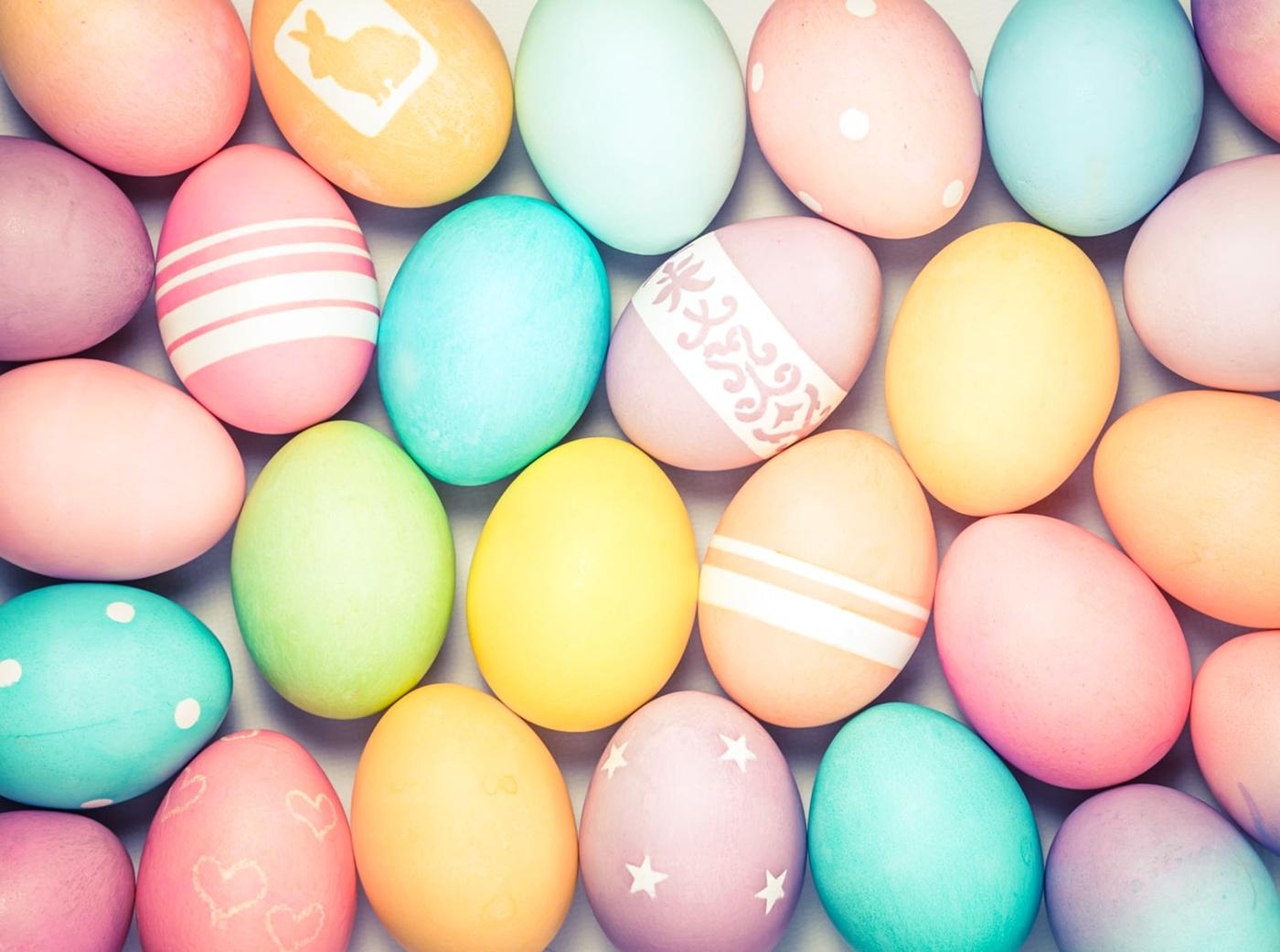 Easter egg decorating ideas - food coloring dyed eggs with resist designs, easy egg dyeing tutorial