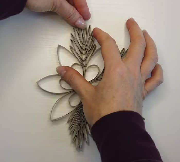 Easy DIY Recycled Christmas Decor