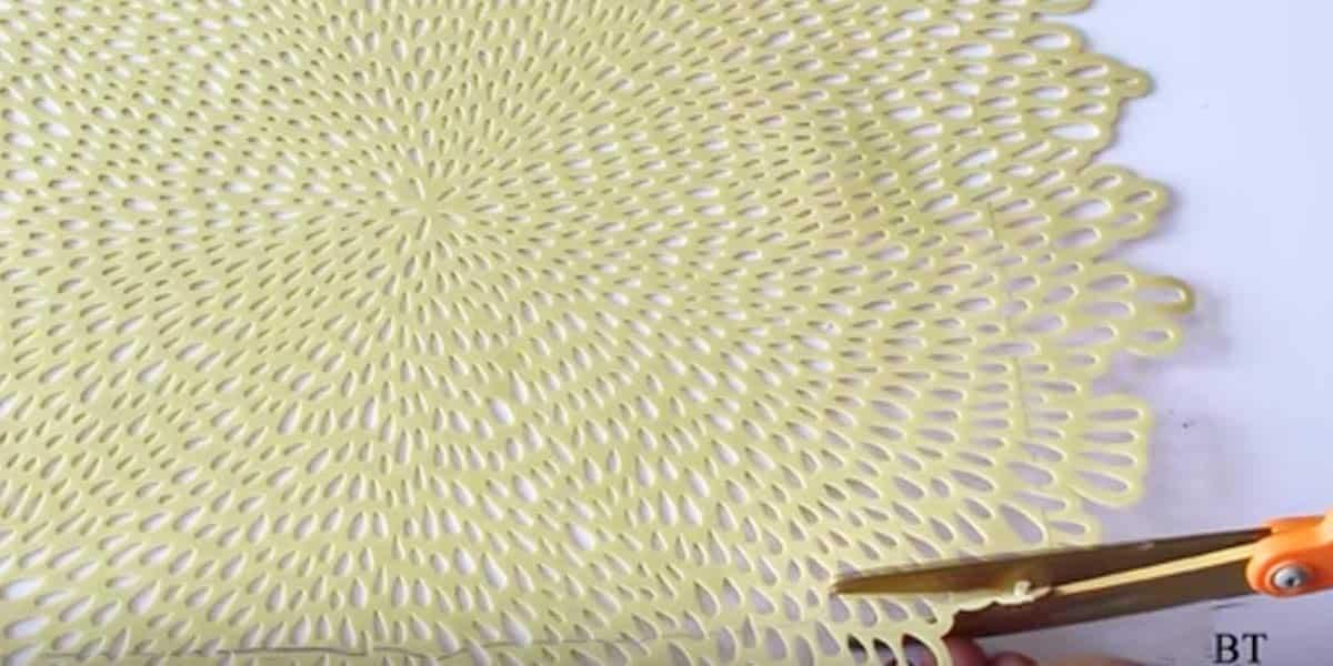 She Cuts A Placemat In A Square And What She Does With It Will Take You By Surprise!