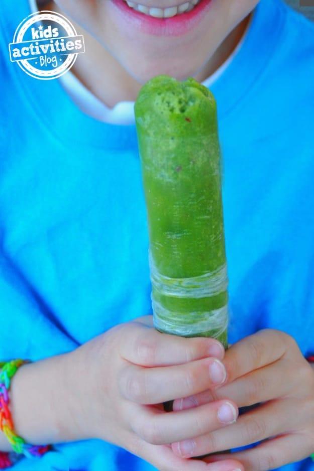 Healthy Veggie Popsicles, quick enough to set up in a spare five minutes and the fix that ends the daily hassle for good