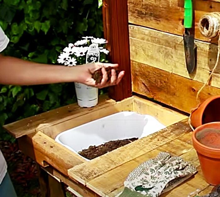 Build A Rustic Potting bench With a Dry Sink