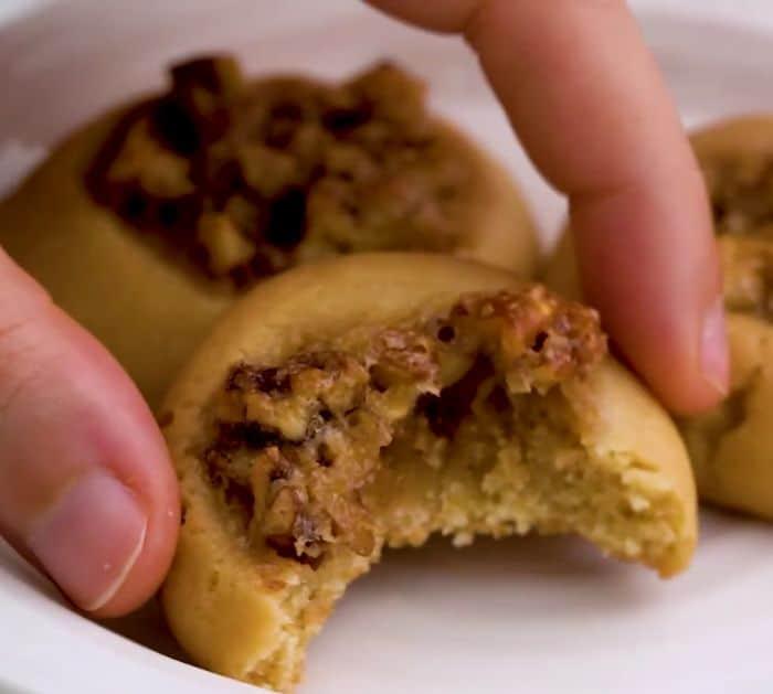 How to Make Mini Pecan Pie Cookies