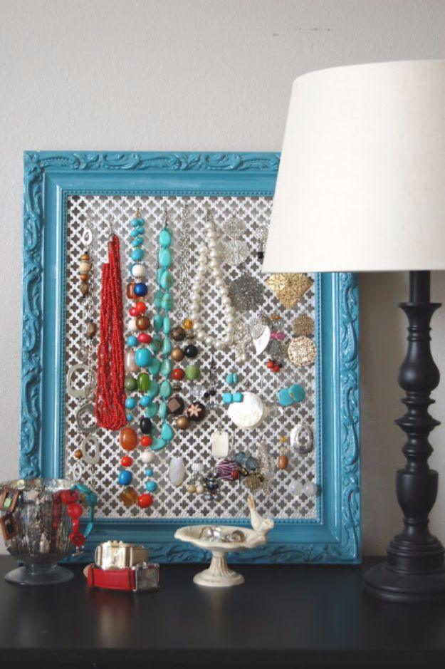 Jewelry Hanger, a thoughtful touch that elevates the whole look and a versatile idea that works in more than one room
