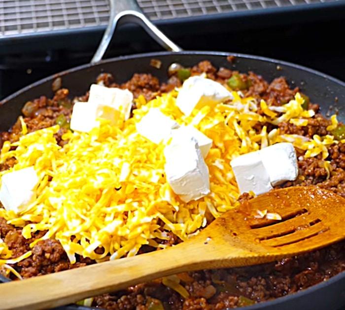 Why not make a cheap easy quick Sloppy Joe Skillet Dip for your next potluck or game day party