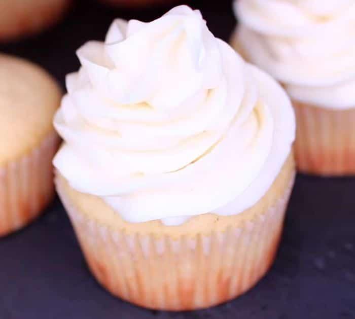Easy to Make Cupcakes with Cream Cheese Frosting