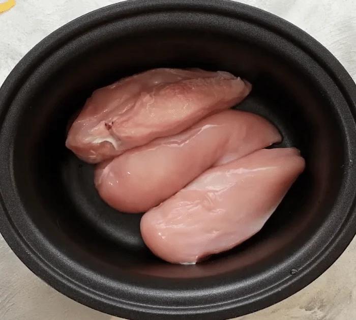 How to Make Crockpot Crack Chicken