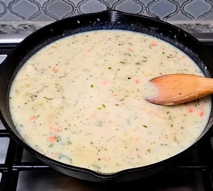Easy Creamy Chicken and Biscuits Bake Ingredients