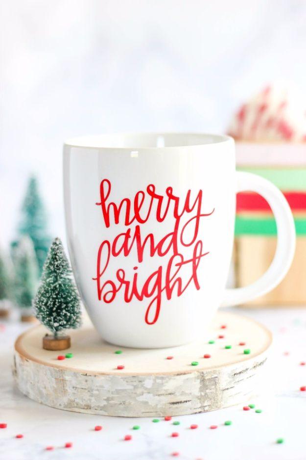DIY Merry and Bright Vinyl Mug, doable in a single sitting with basic tools and a detail guests always ask about
