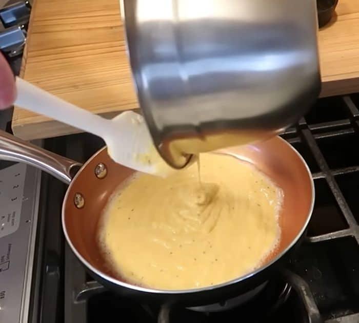 How to Make a Skillet Cornbread